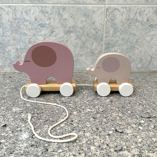 JaBaDaBaDo Pull-Along Toy Elephant wooden set like new