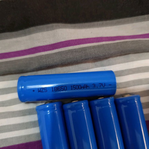 Rechargeable 18650 Batteries 3.7V 1500mAh Set of 10 New