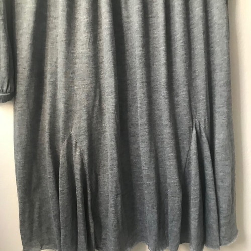 Wrap gray dress used with long sleeves and tulle lining knee-length