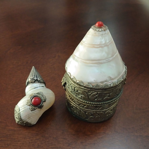 Set of natural Tibetan shells with alpaca overlay, handmade, vintage, collectible
