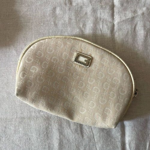 Guess toiletry bag like new, beige