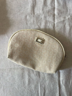 Guess toiletry bag like new, beige
