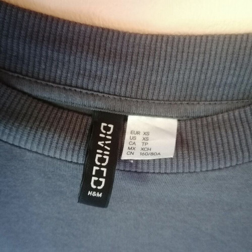 H&M T-shirt with print like new, oversized fit, size XS