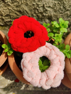 Fluffy hair scrunchie set of 2 new, pink and red