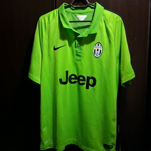Juventus jersey size Medium like new, authentic