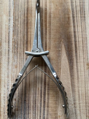 Medical instrument used, old