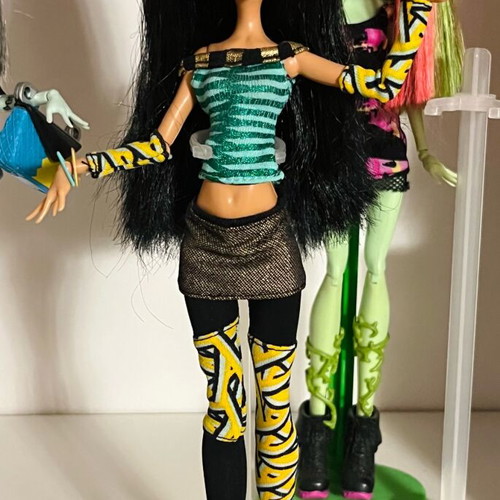Monster High Cleo de Nile School’s Out doll like new