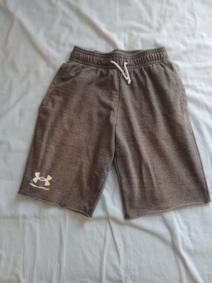 Under Armour Shorts size S like new, grey