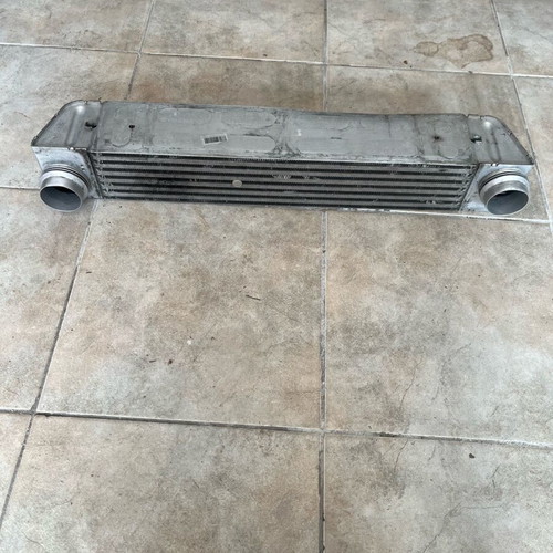 Bmw 530 Diesel 2006 intercooler used Behr 17007787446-04