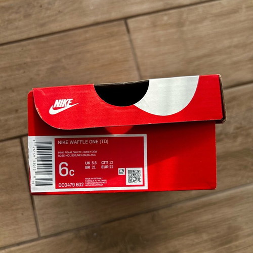 Nike Waffle One kids sneakers like new, pink green N22
