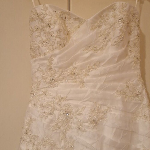 Pronovias Barcelona wedding dress size 42 like new, strapless princess