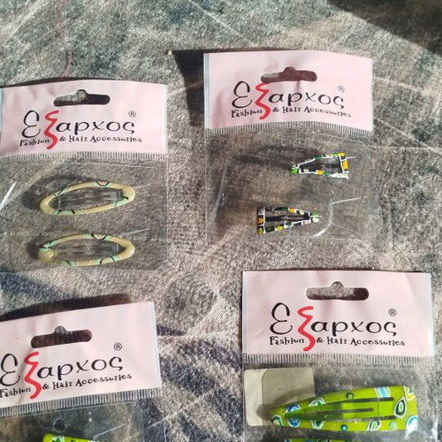 Hair clips new, pack of 8 green