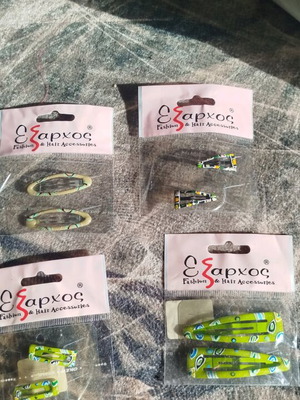 Hair clips new, pack of 8 green