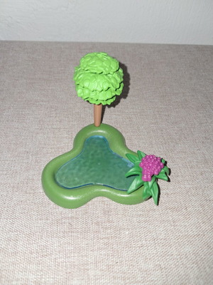 Playmobil pond with tree and plant
