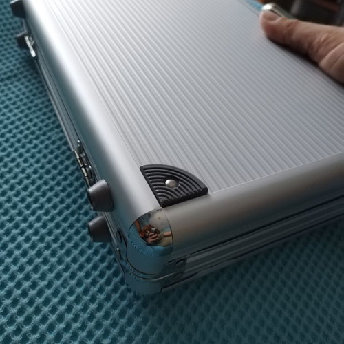 Card game suitcase with 4 decks and chips new