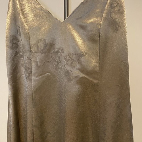 Nidodileda gold satin midi dress like new