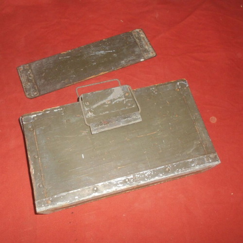 Wooden British Army WWII 1945 Ammo Box used