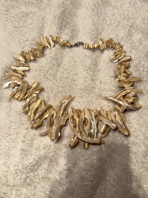 Statement summer necklace made of natural mother of pearl, like new