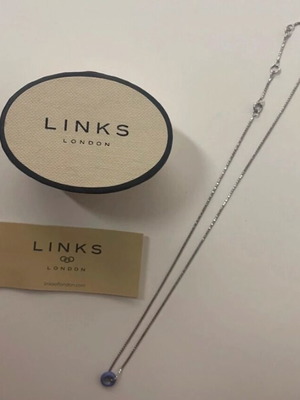 Links Of London necklace like new with purple detail