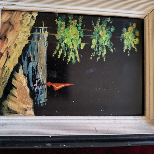 Hand-painted cadrakia with phosphorescent colors like new, set of 2