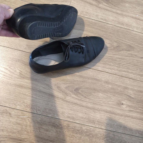 Clarks leather oxfords size 39 used, black
