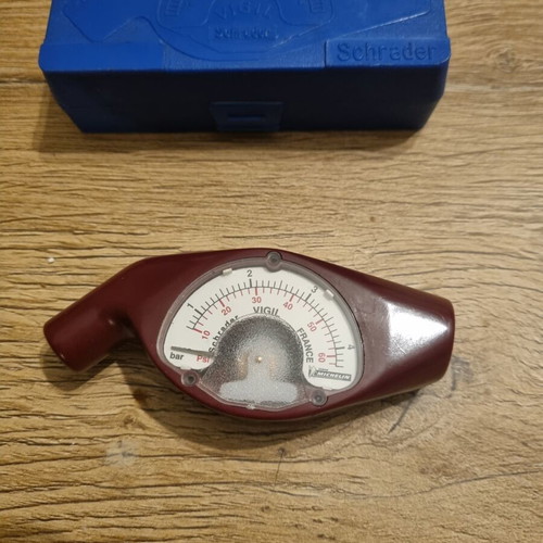 Michelin Vigil Schrader Tire Pressure Gauge used