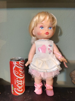Mattel Li'l Miss Makeup doll used with functional color change 1988