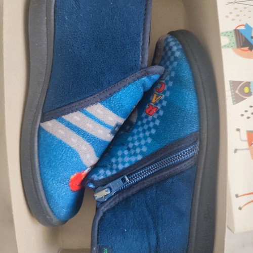 Mini Max children's anatomical slippers size 29 like new, blue
