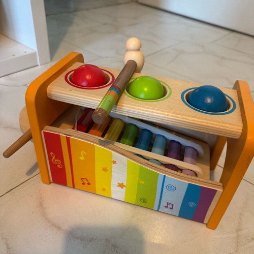 Hape Early Melodies Pound & Tap Bench like new with xylophone and balls