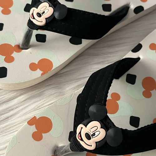 Disney Mickey Mouse flip flops new, size 32
