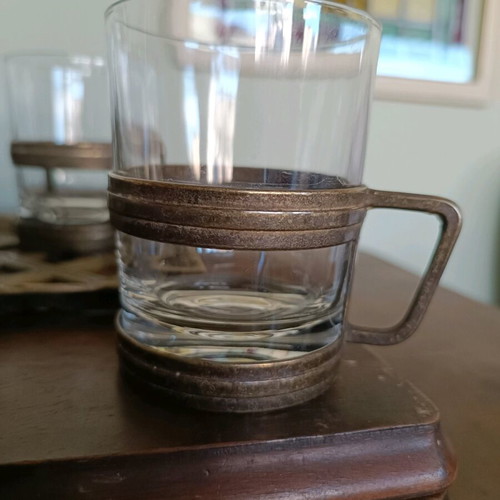 Bronze tray with 6 tea glasses like new