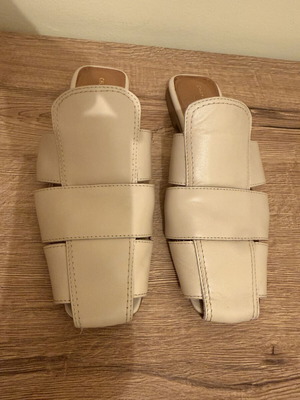 Leather mule slippers Chaniotakis used, beige, size 38