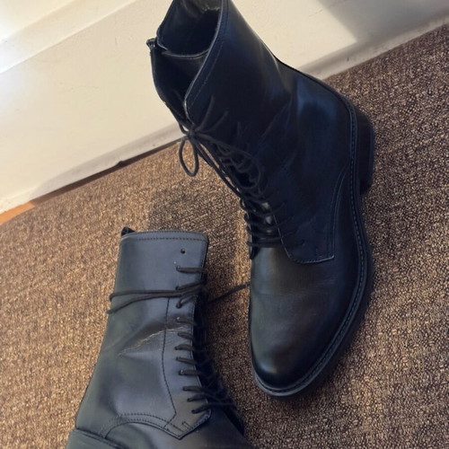 Leather ankle boots like new, size 38, black