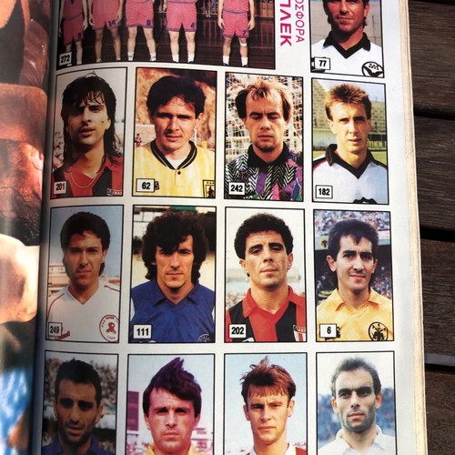 Blek issue 679 with photos for football and basketball album 1992-1993