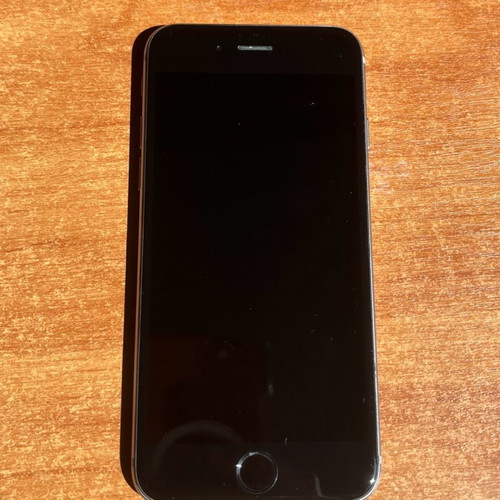 iPhone 6 64GB used with replaced screen and 100% battery health