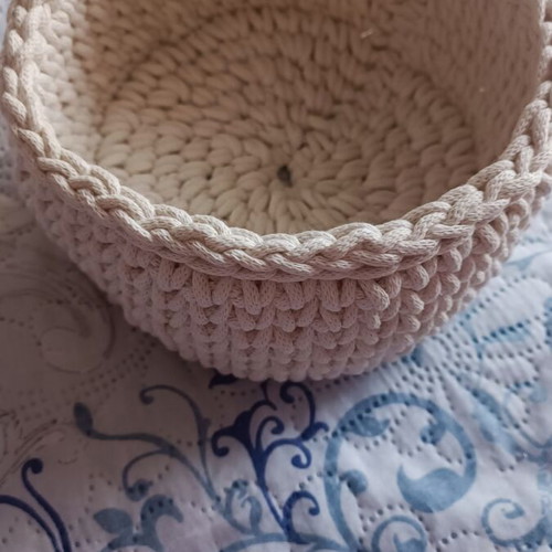 Handmade knitted basket new, 16 cm length, 8 cm height