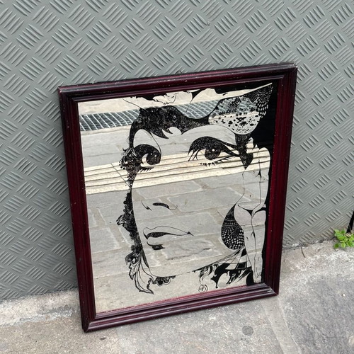 Mirror in frame used, dimensions 55.2x45 cm