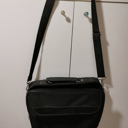 Black crossbody laptop bag like new