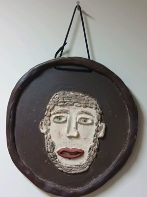 Savage ceramic decoration used, 26 cm diameter