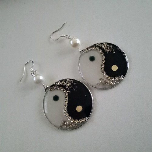 Yin Yang handmade earrings new, black and white with rhinestones and pearls