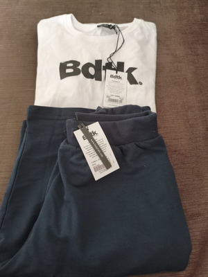 Bodytalk sports set for boys size 14 new, white and blue