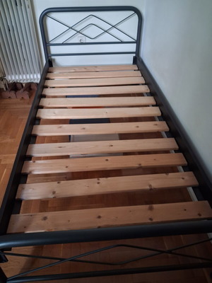 Bed single 90x200 like new