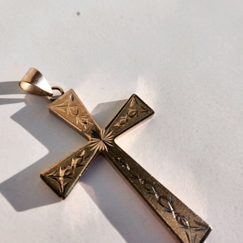 Vintage large cross used, gold 375