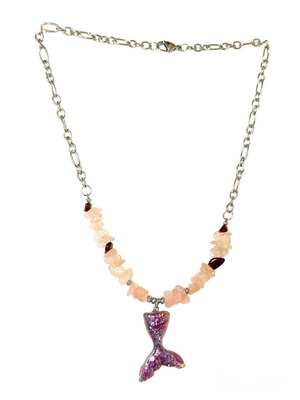 Χειροποίητο κολιέ με ροζ χαλαζία, αιματίτη, κοχύλι, ατσαλένια ασημί αλυσίδα και ουρά γοργόνας