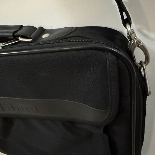 Laptop bag BASE XX like new, black with multiple compartments