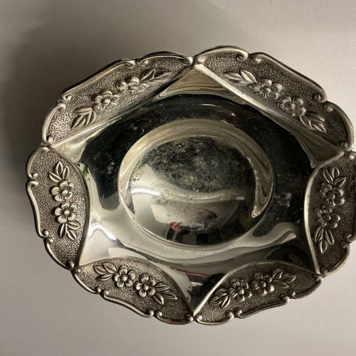 Silver-plated bowl for candies or chocolates used