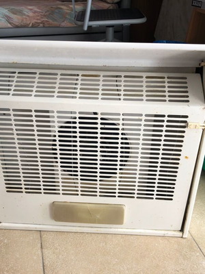 Fourlis extractor hood used fully functional