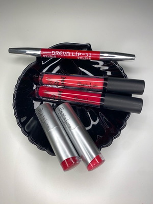 Beauty Line makeup products new with 2 lipsticks and 2 matte lipsticks