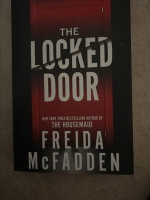 The Locked Door by Freida McFadden like new, English edition