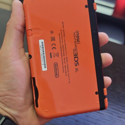 Nintendo New 3DS XL modded 32GB console